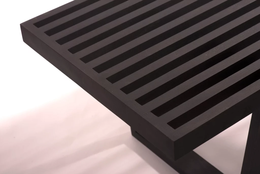 czarna lawka 122cm dluga 4